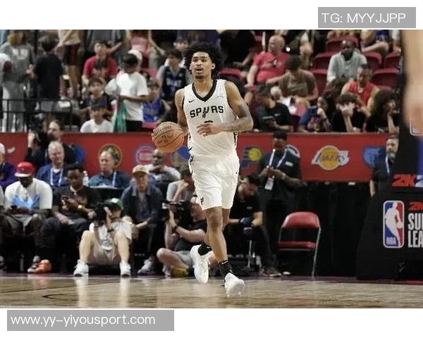 哈珀近三场表现回顾场均208分钟贡献16分37助攻投篮命中率超五成