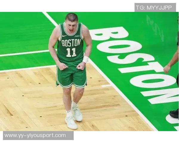 普理查德狂砍42分创生涯新高22投15中三分6记助力球队胜利