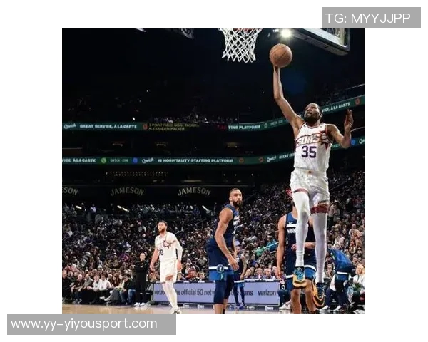 杜兰特半场表现稳定得分10分三分球未能命中展现全能能力