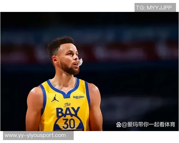 科尔盛赞库里在球队中的核心地位一切战术围绕他展开 科尔盛赞库里在球队中的核心地位一切战术围绕他展开