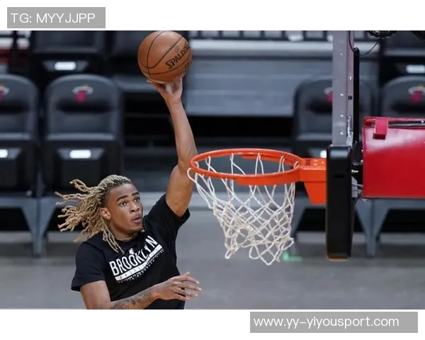 克拉克斯顿在篮网迎来第七个赛季成为球队现存队龄最长球员