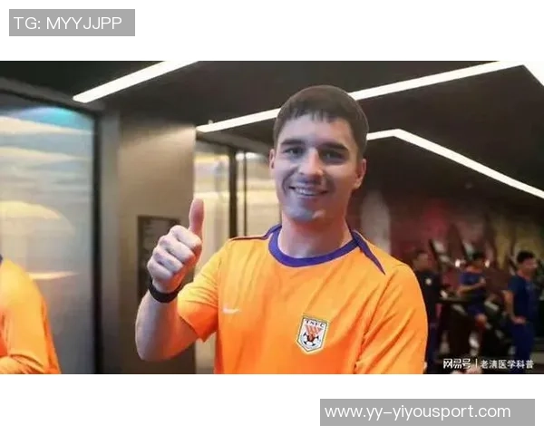 西班牙媒体报道阿尔瓦赛特对泰山中卫洛佩斯表现出浓厚兴趣