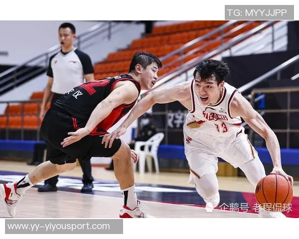 刘泽希表现出色14投6中斩获16分8篮板4助攻三分球命中率高达60